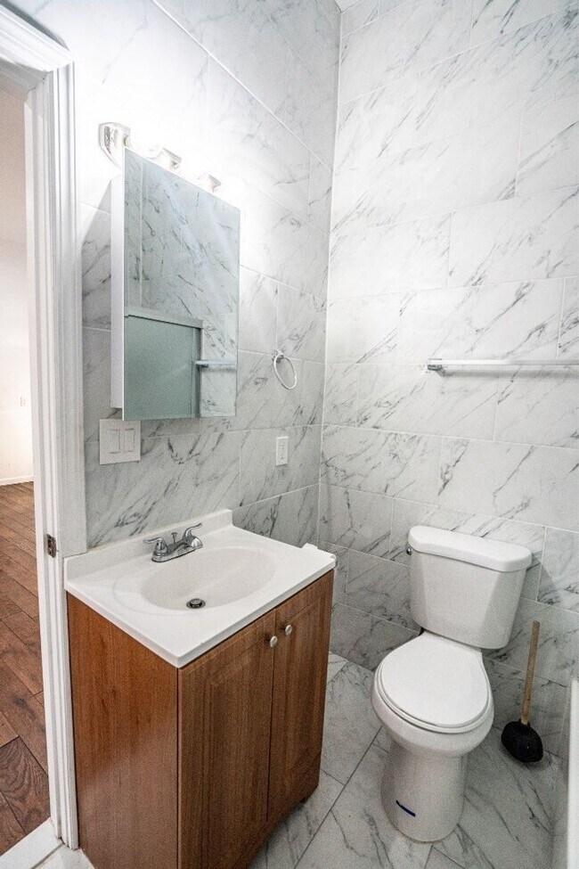 Building Photo - 43-45 Case Ave