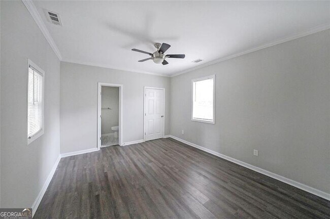 Building Photo - 983 Harwell St NW