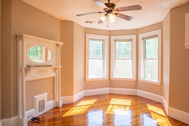 Building Photo - Early Bird Special: $2000 utility rebate!!...