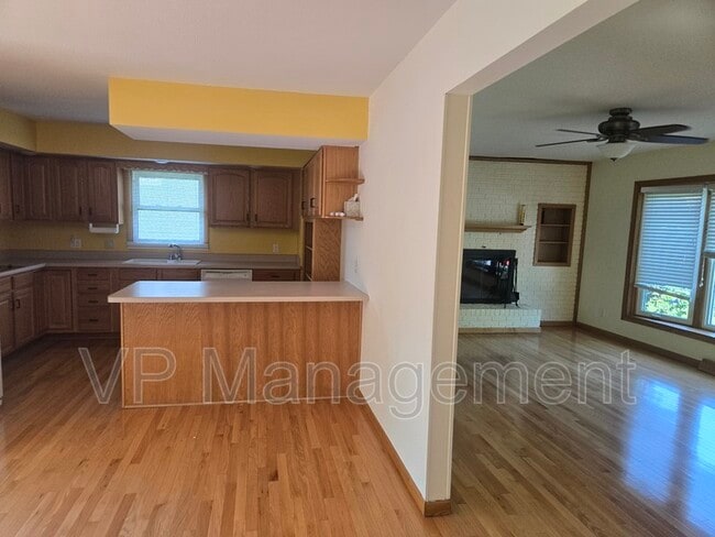 Building Photo - 1109 33rd St