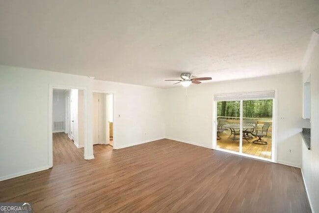 Building Photo - 325 Segrest Cir