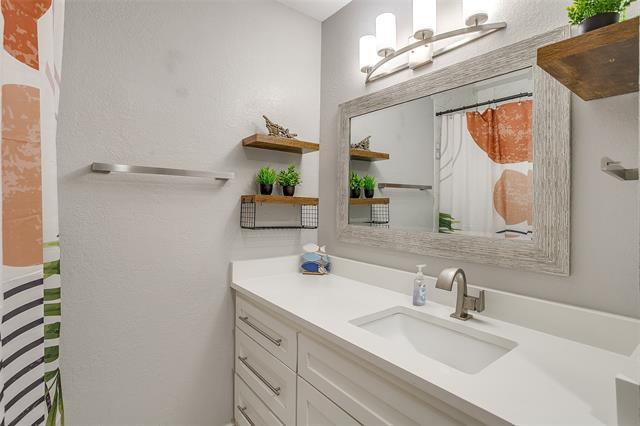 Building Photo - 1905 Chattanooga Dr