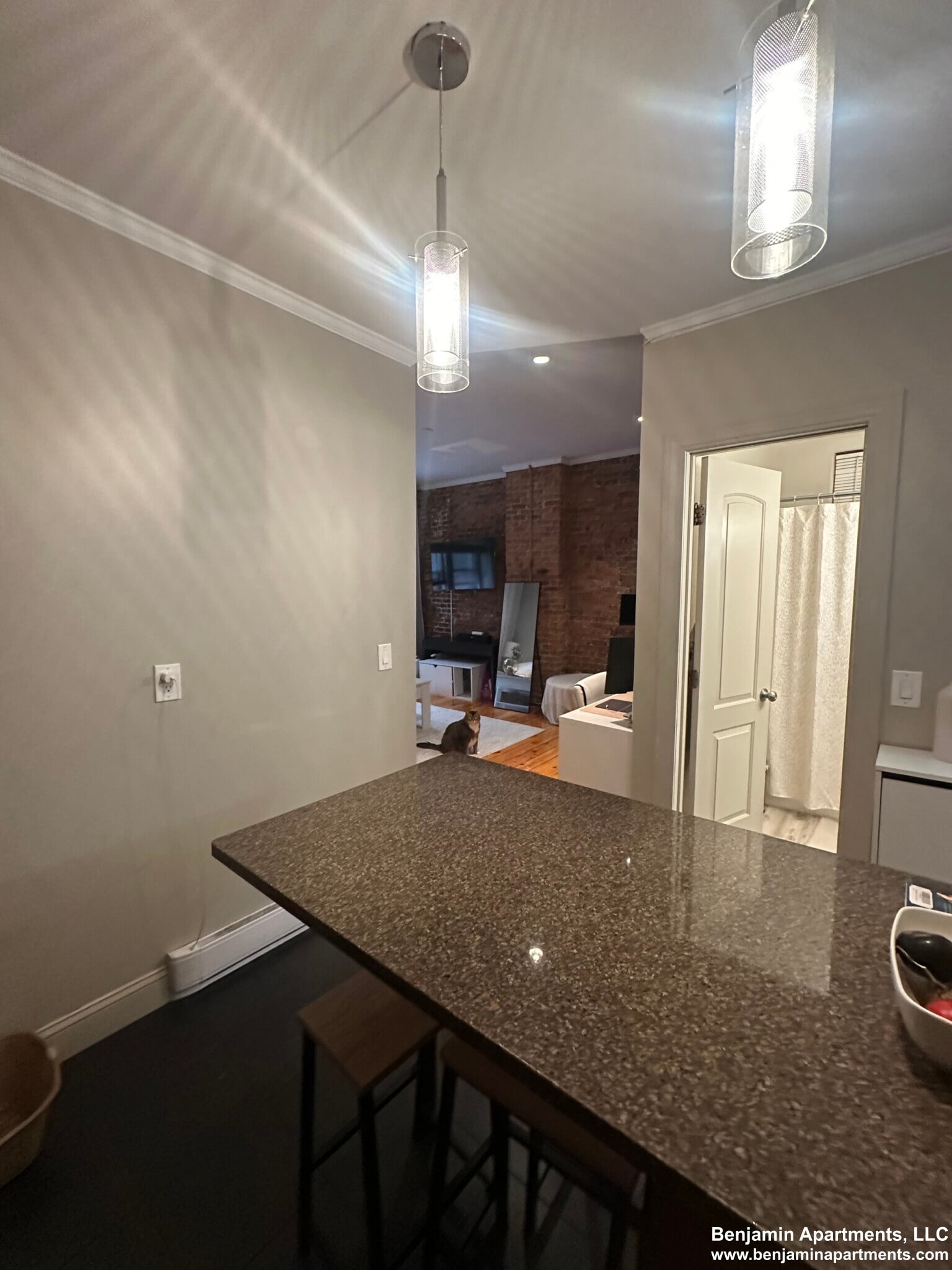 Building Photo - 17 Garrison St