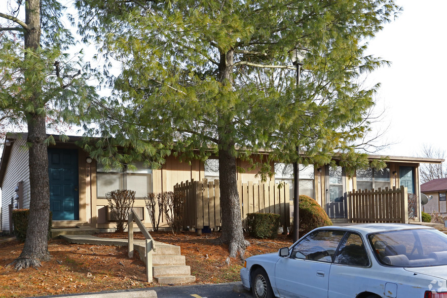 Building Photo - Bradford Place & Ansley Oaks Apartments