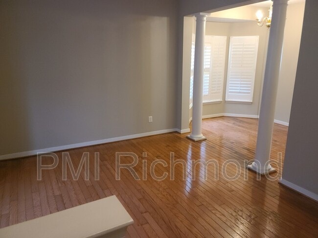 Building Photo - 8014 Cottesmore Ct