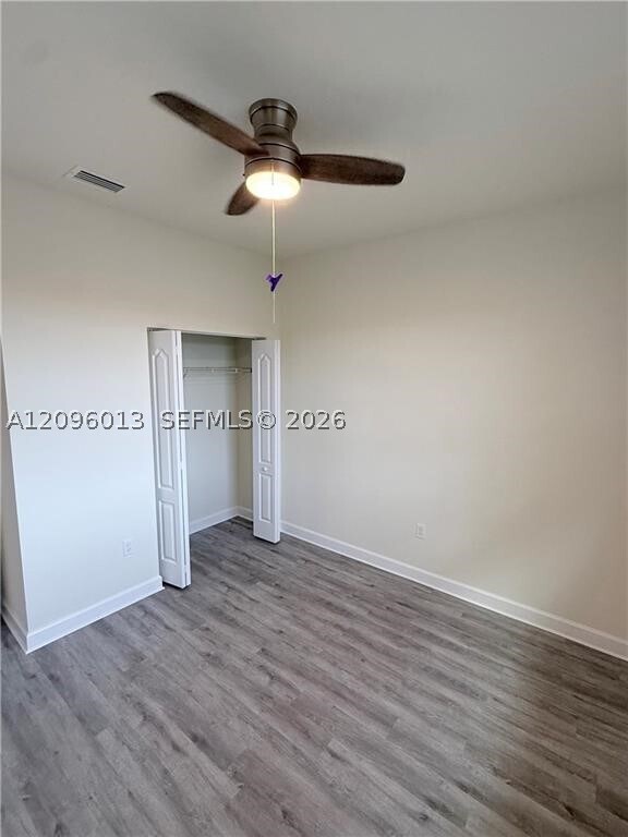 Building Photo - 10055 W Villa Cir