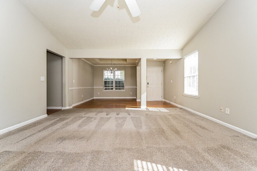 Building Photo - 1855 Neighborhood Walk