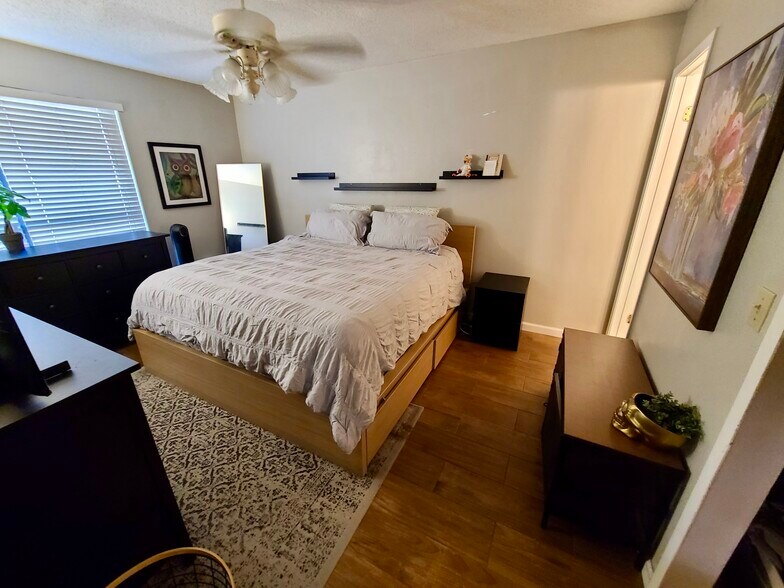 Building Photo - 611 Casa Park D Ct