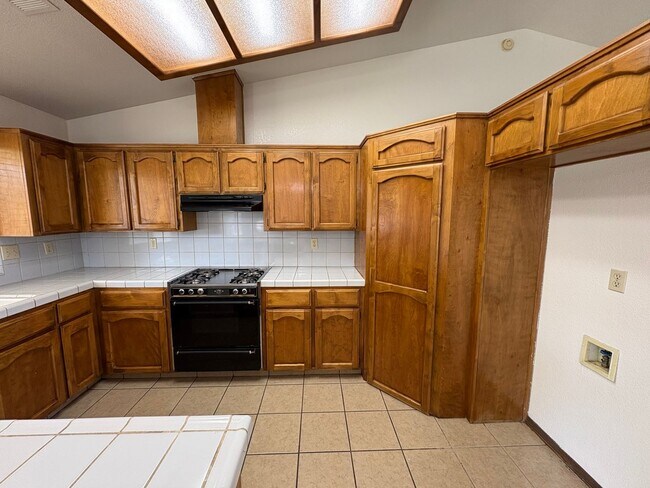 Building Photo - Corner lot home near Schroth Park Availabl...