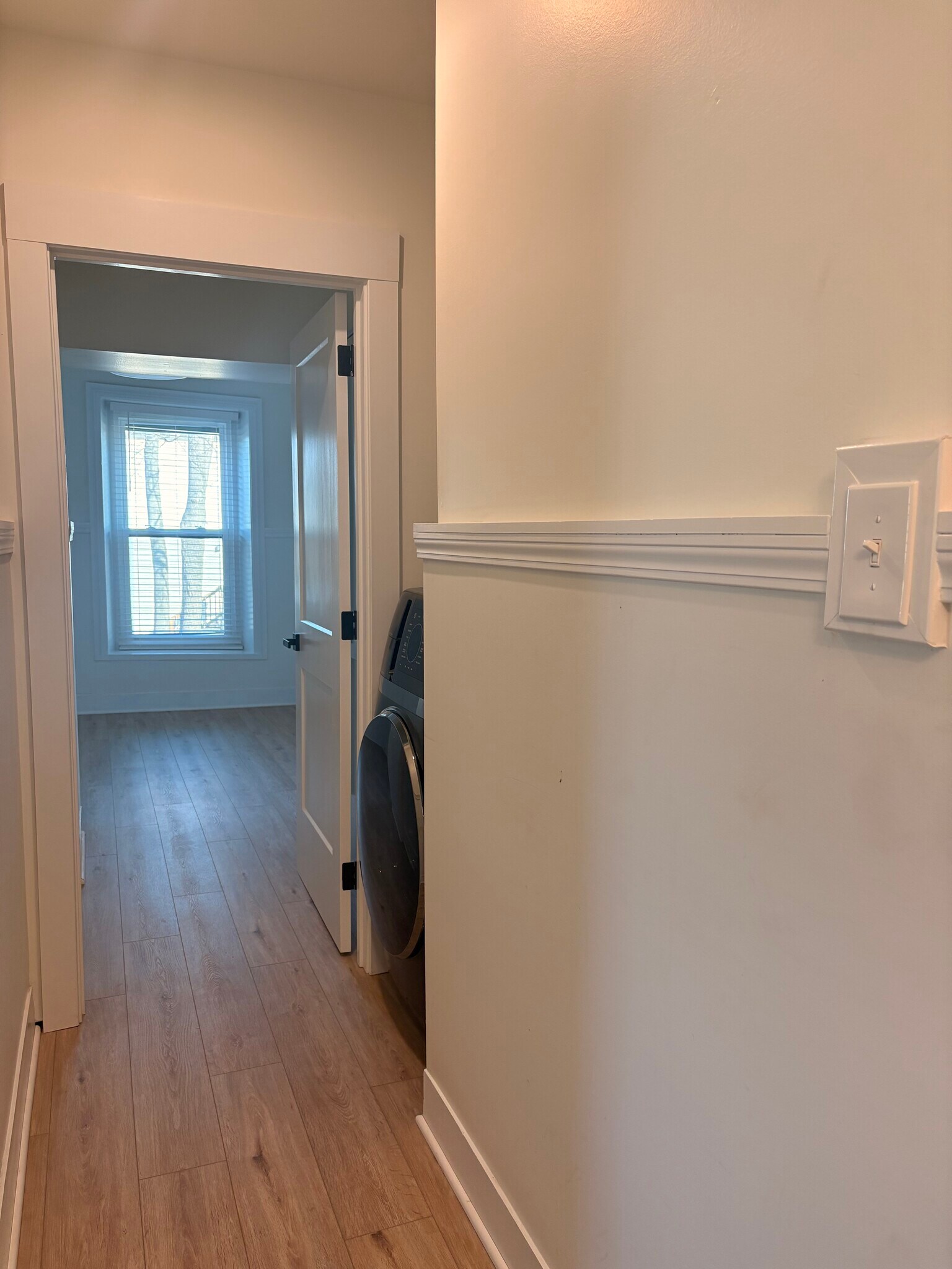 Building Photo - 61 Forest Ave