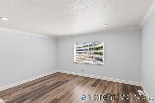 Building Photo - 2 br, 1 bath House - 24770 Soto Road, Hayw...