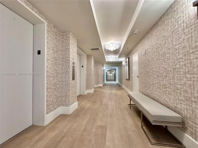 Building Photo - 3640 Yacht Club Dr