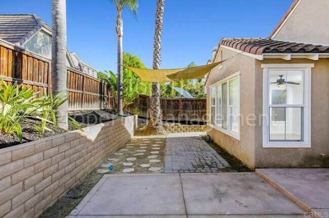 Building Photo - Spectacular 3 Bd + Den/Office, 2.5 Ba, 254...