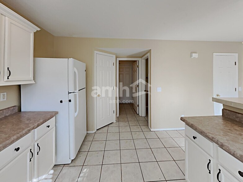 Building Photo - 360 E Atlas Cedar Pl