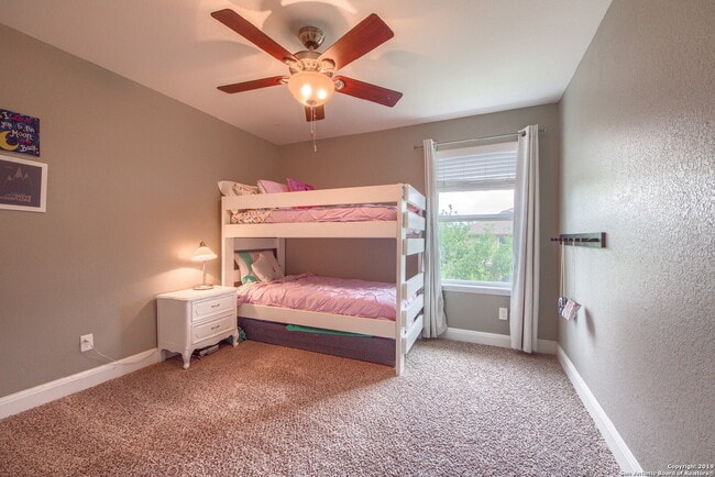 Building Photo - IMMACULATE HOME IN ALAMO RANCH AT 50% OFF THE 1ST MONTH'S RENT!!!