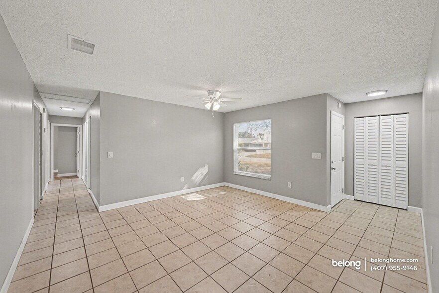 Building Photo - 2756 Locksley Rd