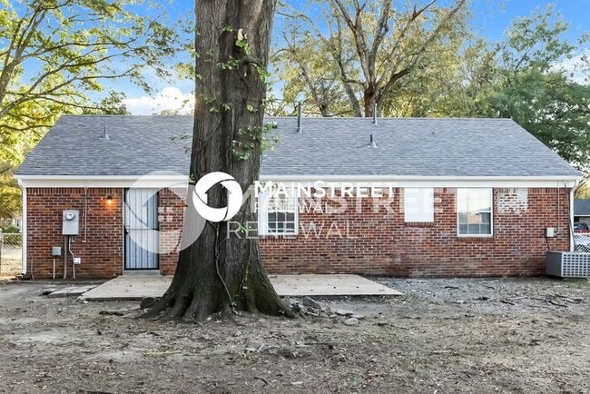 Building Photo - 3 Bedroom Pet-Friendly Home in Horn Lake, MS with Main Street Renewal