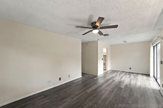 Building Photo - 5854 NW 21st St