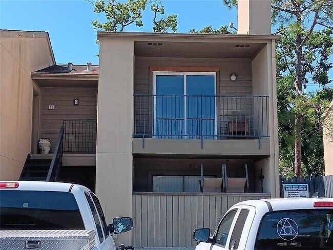 Primary Photo - 3300 Pebblebrook Dr