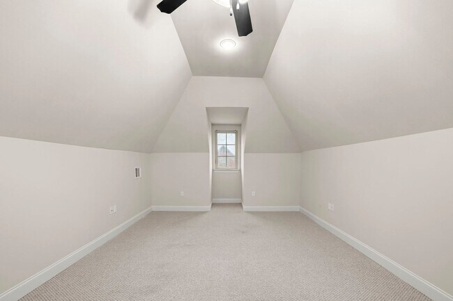 Building Photo - 14835 Pendleton Way
