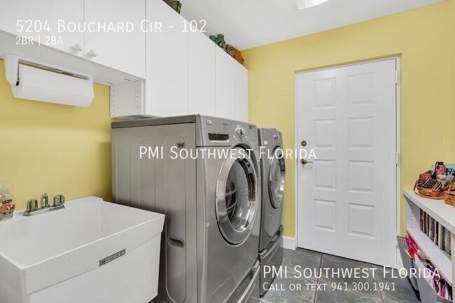 Building Photo - 5204 Bouchard Cir