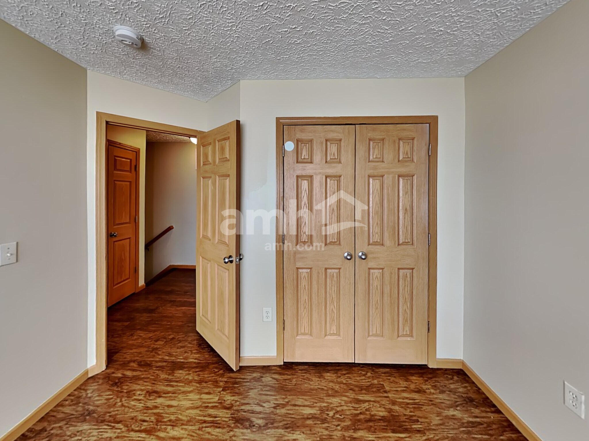 Building Photo - 398 Flat River St
