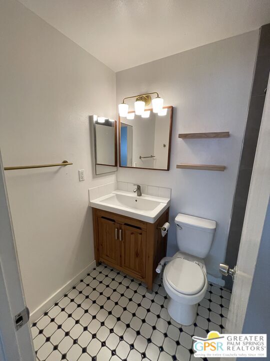 Building Photo - 8081 Constantine Dr