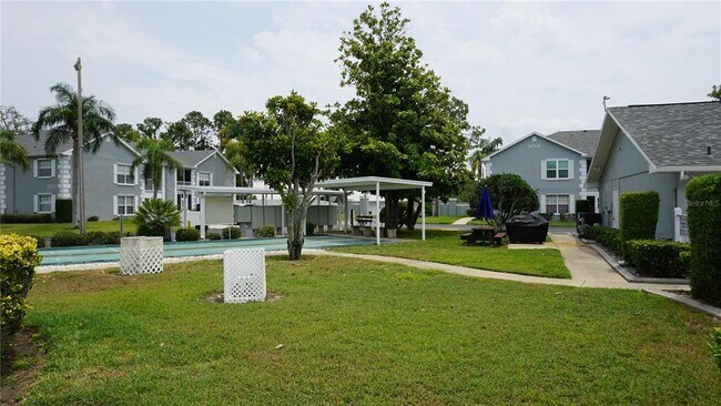 Building Photo - 7704 Hillside Ct