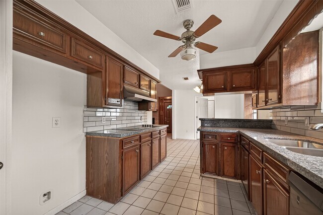 Building Photo - 12835 Woodlite Ln