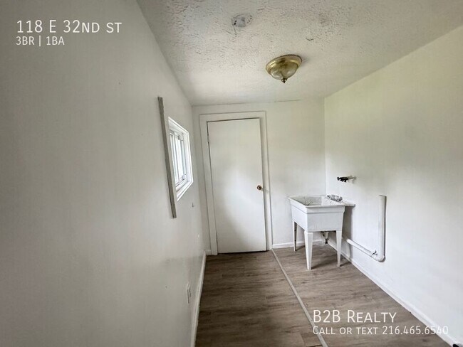 Building Photo - 118 E 32nd St