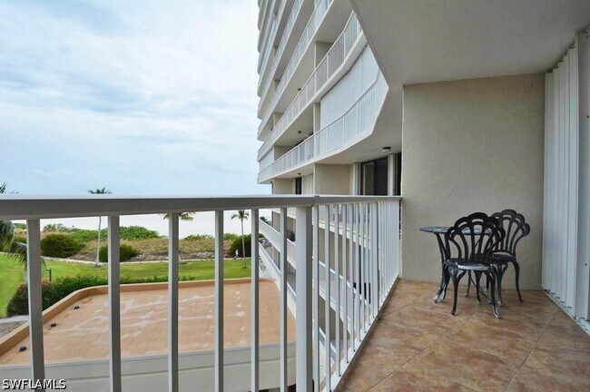 Building Photo - 260 Seaview Ct