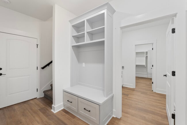 Building Photo - 19 Denali Dr