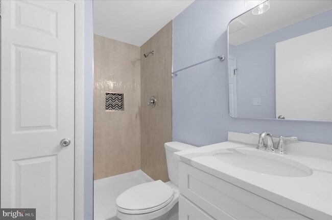 Building Photo - 7643 Paradise Beach Rd