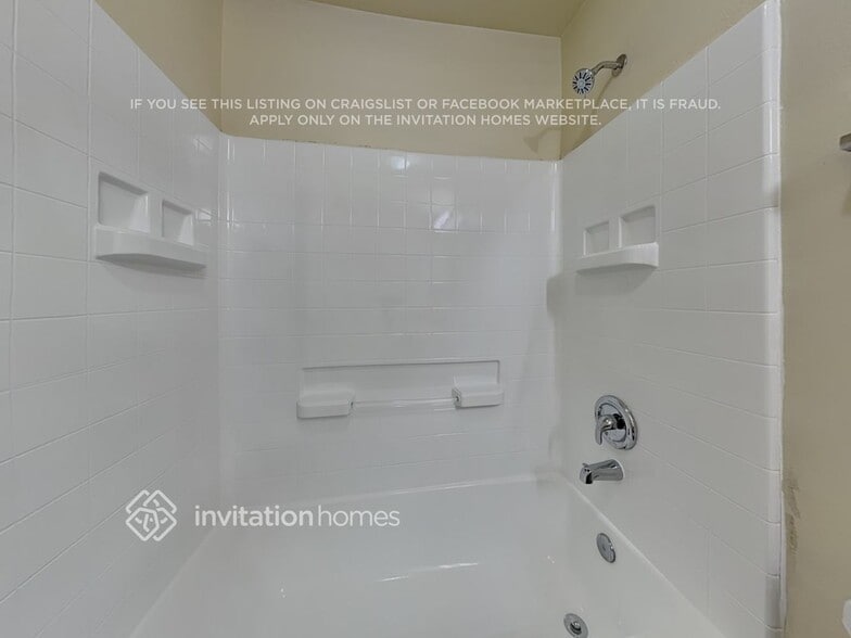 Building Photo - 12618 Mountain Daisy Rd