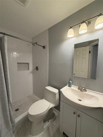 Building Photo - 4104 N Hall St