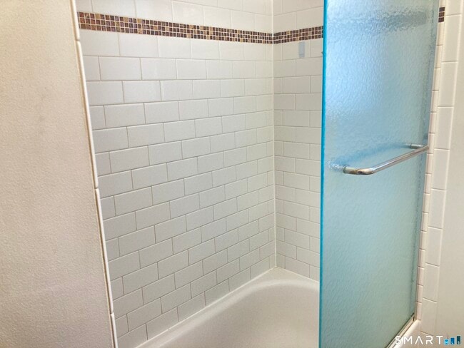 Building Photo - 29 Sterling Pl