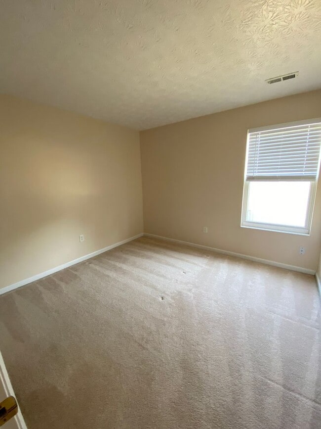 Building Photo - 4221 Dobbin Cir