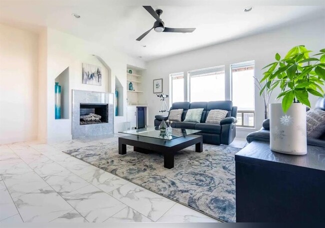 Building Photo - 5924 Lookout Mountain Dr