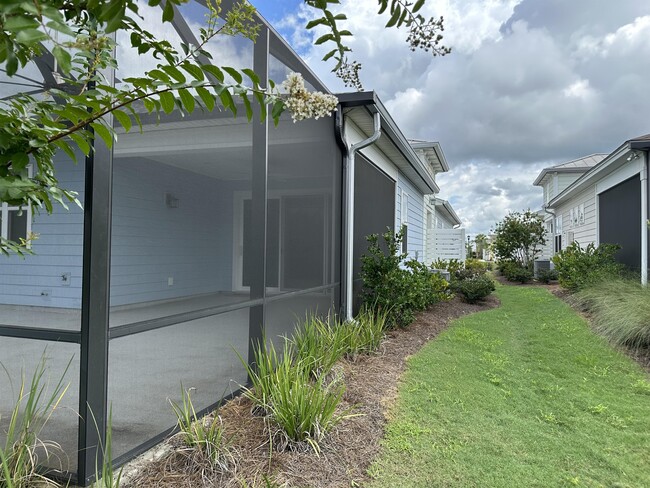 Building Photo - 319 Flip Flop Ct