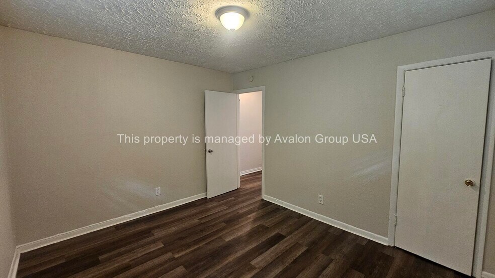 Building Photo - 1716 Whitner St