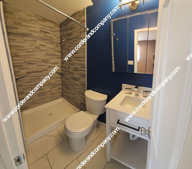 Building Photo - Nice 3 Bedroom, 2 Bathroom and 1,120 Sq Ft. Home Great Location in NE Heights.