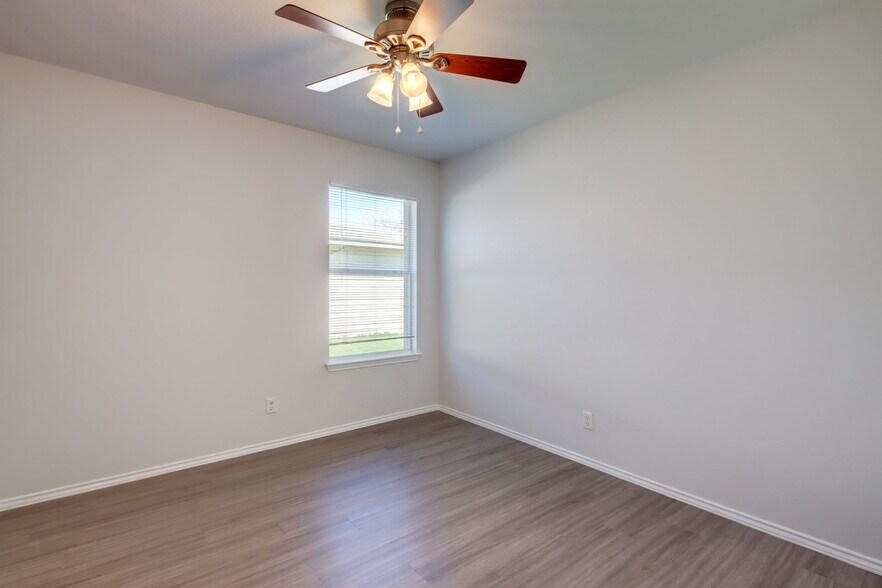 Building Photo - 218 Katy B Ln