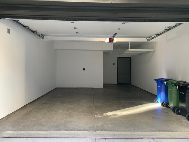 Building Photo - 44828 Fremont Blvd