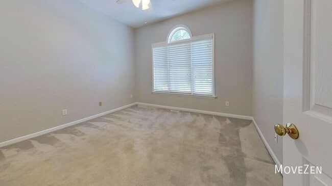 Building Photo - 4130 Birchgarden Dr