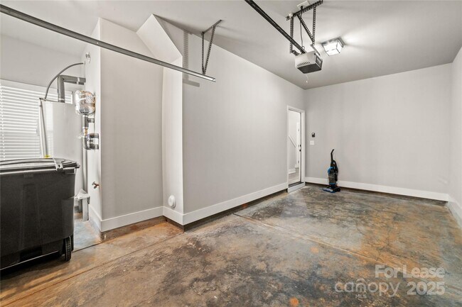 Building Photo - 3938 Winterfield Pl