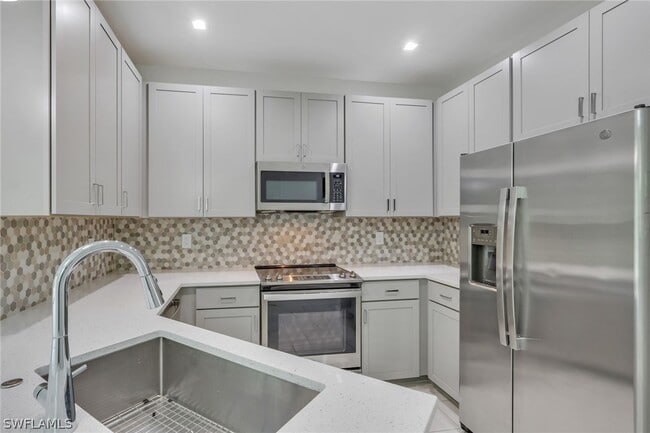 Building Photo - 7501 Carnegie Way