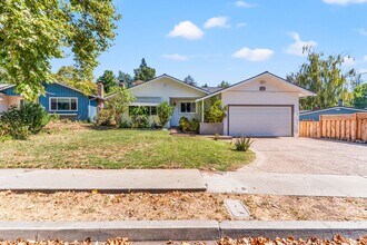 Building Photo - Charming Castro Valley Retreat with 2-Car ...
