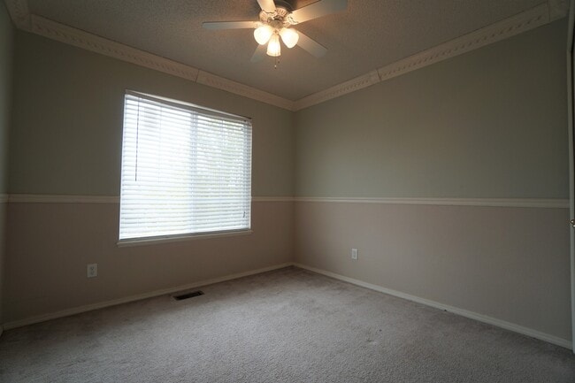 Building Photo - 6613 Payette Dr