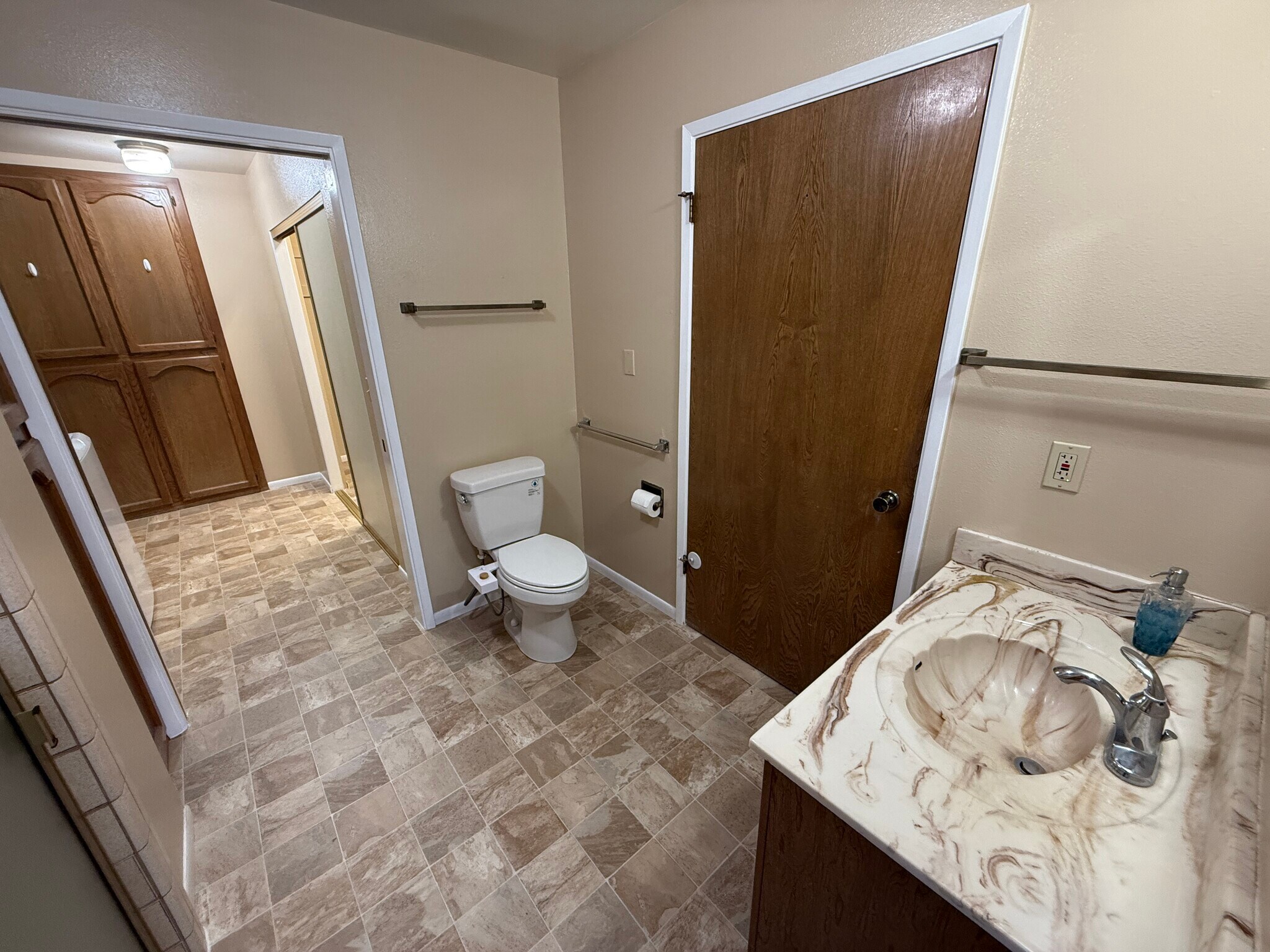 Bathroom - 15936 Lime St