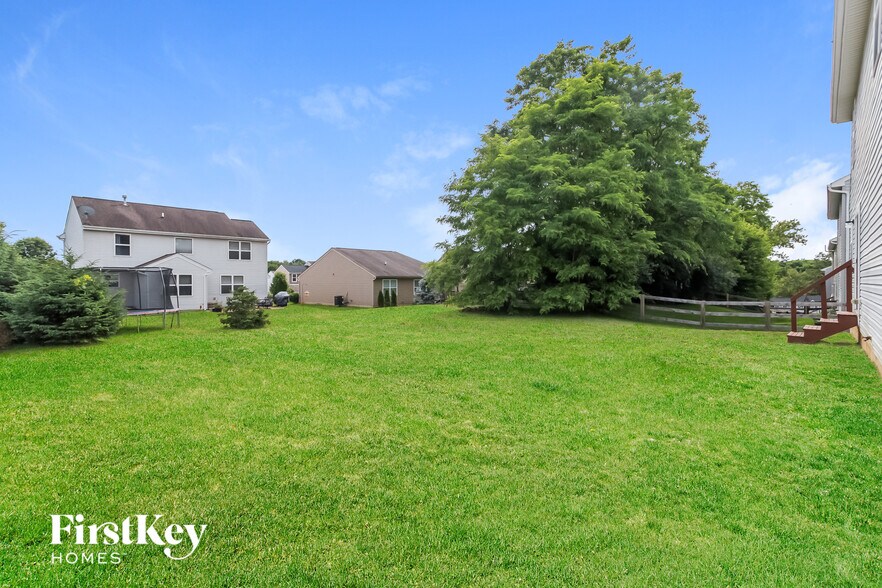 Building Photo - 4721 Megan Danielle Dr